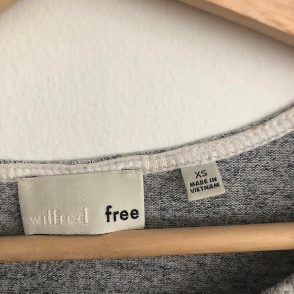 Wilfred Free Esther T-shirt - Picture 3 of 4